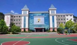 重庆秀山高中爆料案件最新,真相揭开，校园安全再引关注”