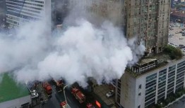 火灾现场爆料视频,火光冲天！现场视频揭秘火灾惊魂瞬间