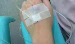 医生爆料打吊瓶视频真实,揭秘打吊瓶视频背后的医疗乱象